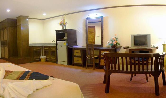 Phuphaya Resort Паттайя Номер фото