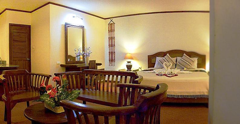 Phuphaya Resort Паттайя Номер фото