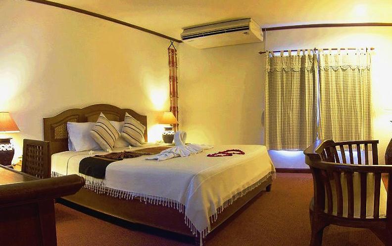 Phuphaya Resort Паттайя Номер фото