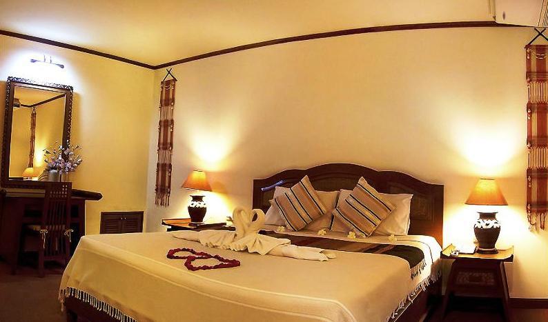 Phuphaya Resort Паттайя Номер фото