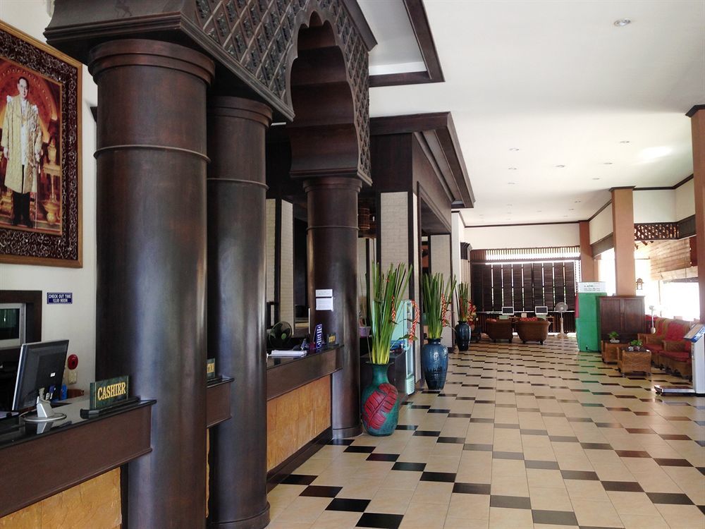 Phuphaya Resort Паттайя Экстерьер фото
