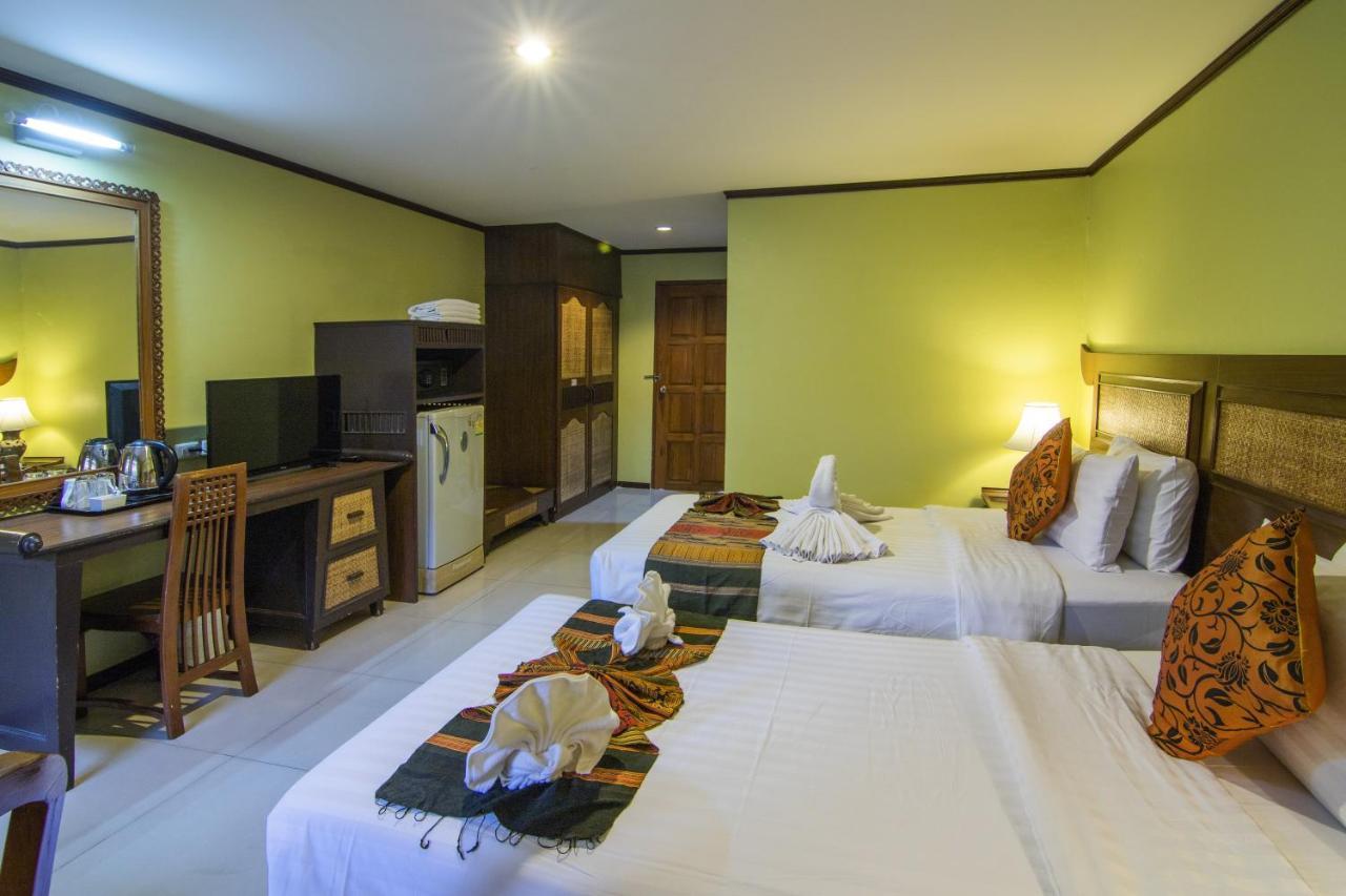 Phuphaya Resort Паттайя Экстерьер фото