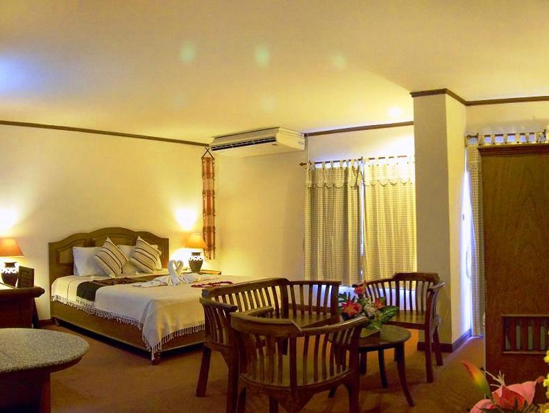 Phuphaya Resort Паттайя Экстерьер фото
